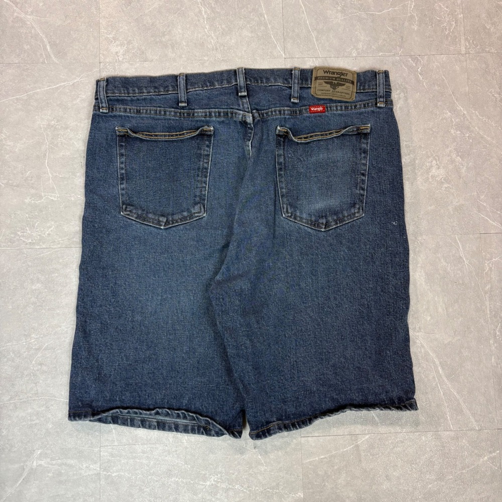 Wrangler Premium Quality Mens Denim Shorts Dark Wash Stretch Size 38 4001